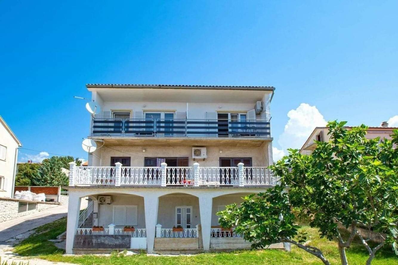 Apartment Pemper Novi Vinodolski Ruang foto